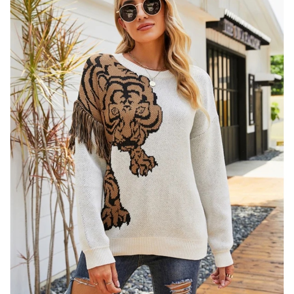 💎RARE💎🆕Boutique Draped Tiger Sweater, Size Large
